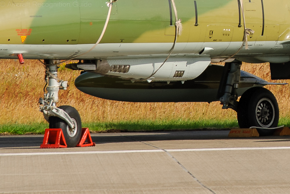 The gun pod of the L-39ZA, behind the nose gear, is better visible on this detail photo. Image