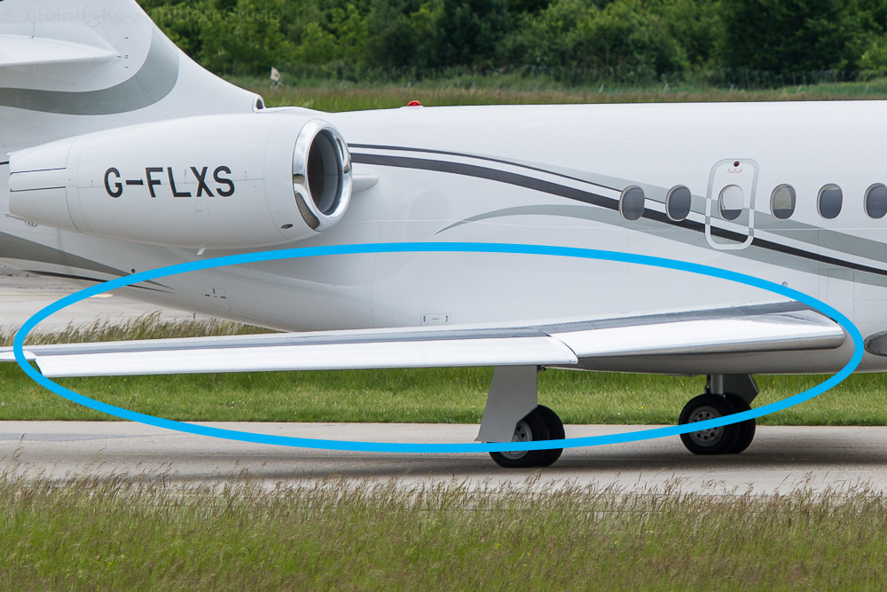 Slats along the whole wing leading edge, the recognition point of the Falcon 2000S and 2000LXS. Image