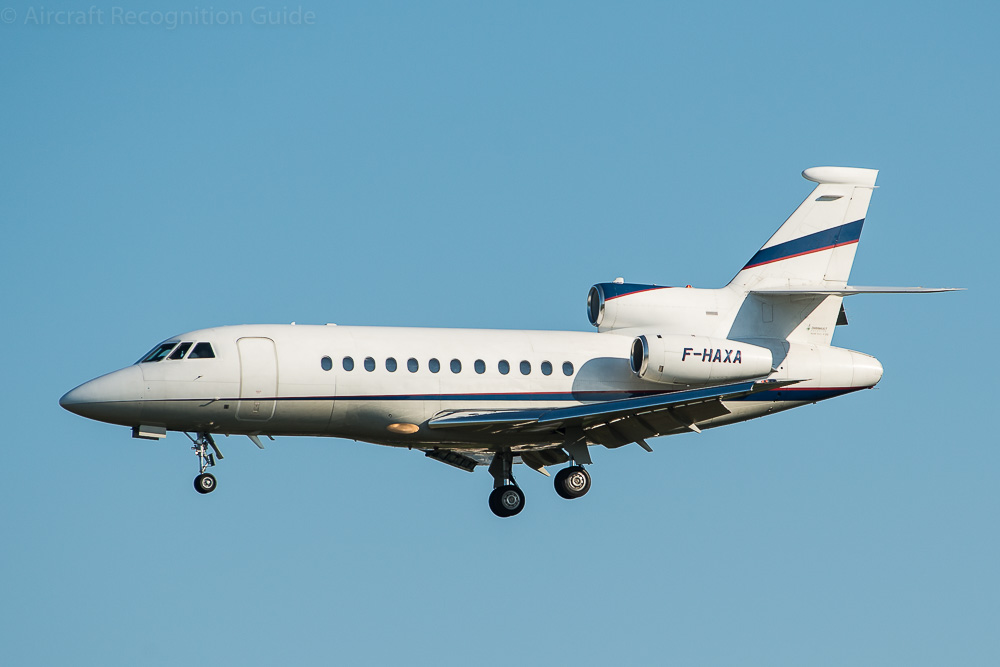 falcon 900
