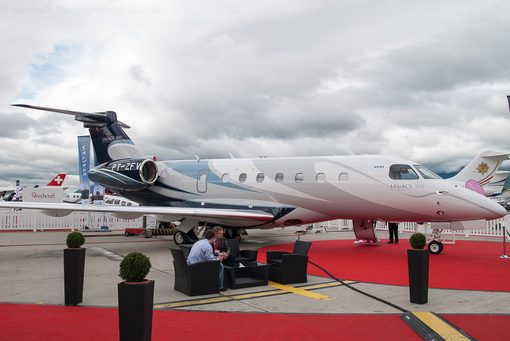 The larger EMB550 Legacy 500 has seven cabin windows (see banner above) or even eight like on this photo. Image