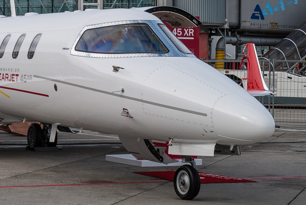 From the Learjet 45 on, the nose shape and cockpit windows are slightly different from previous models, but still distinctively Learjet. Image