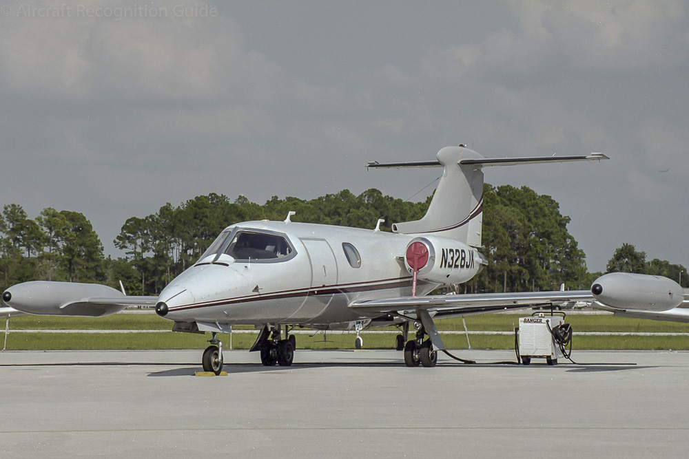 This Learjet can be recognised as an early 24 model (a 24B to be precise) by the thicker frame between the two cockpit windows. Image