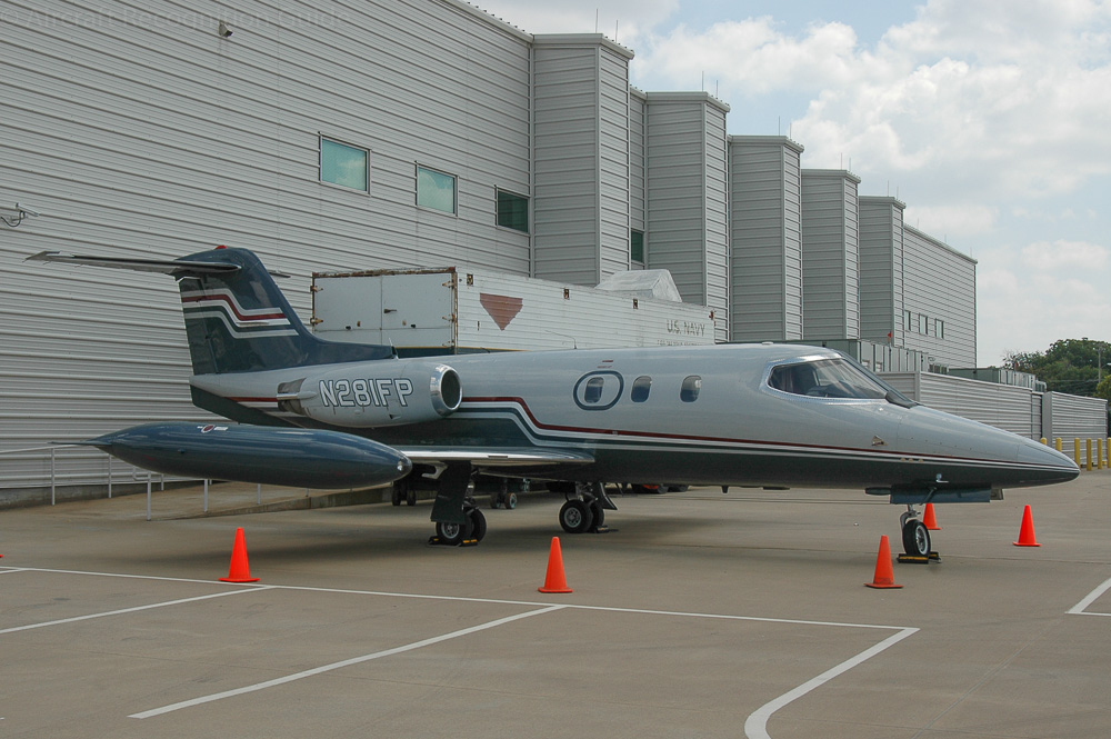 From the Learjet 24C on the bullet fairing is gone as are the large cabin window. Three smaller rectangular windows remain on this Learjet 24D. Image