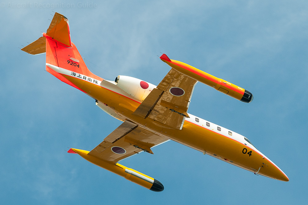 The U-36A in service with the Japanese navy is a Learjet 36A with storage points under the wings, for target towing pods. Image
