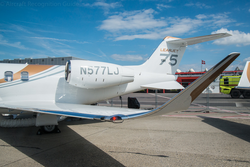Detail of the Learjet 75's winglets. Image